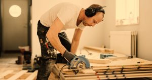 Avant de partir à l’étranger : quels travaux en valent la peine ?