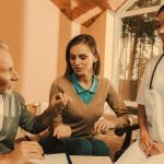 Donner de son vivant ou laisser en héritage : quelle est la meilleure option ?